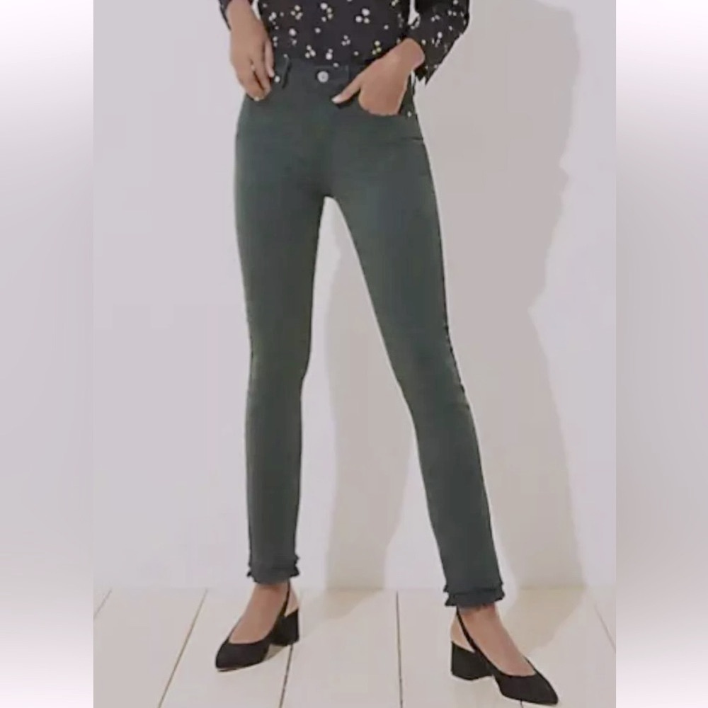 Made and Loved LOFT Sz 28/6 Dark Green High Waist 5 Pocket Stretch Frayed Hem